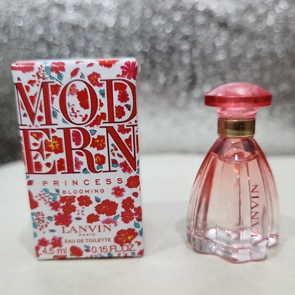 Nước Hoa Nữ Lanvin Modern Princess Blooming Eau De Toilette 4.5ml