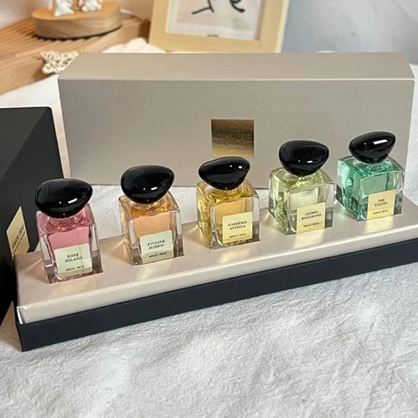 Set Nước Hoa Unisex Giorgio Armani Prive Les Eaux Collection Mini 7.5ml x 5