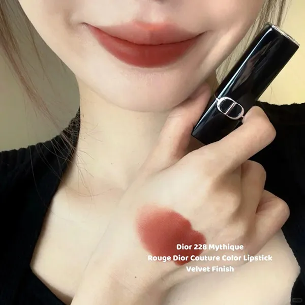 Son Dior Rouge Dior Velvet Finish 228 Mythique Màu Đỏ Cam Gạch