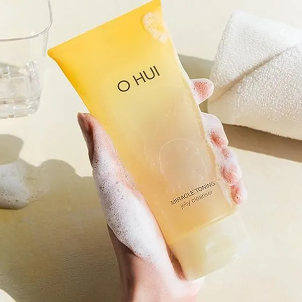 Sữa Rửa Mặt Dạng Gel Ohui Miracle Toning Jelly Cleanser 180ml