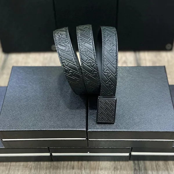 Thắt Lưng Nam Montblanc Plate Buckle with M Pattern Stainless Steel Black Màu Đen (120x3cm)