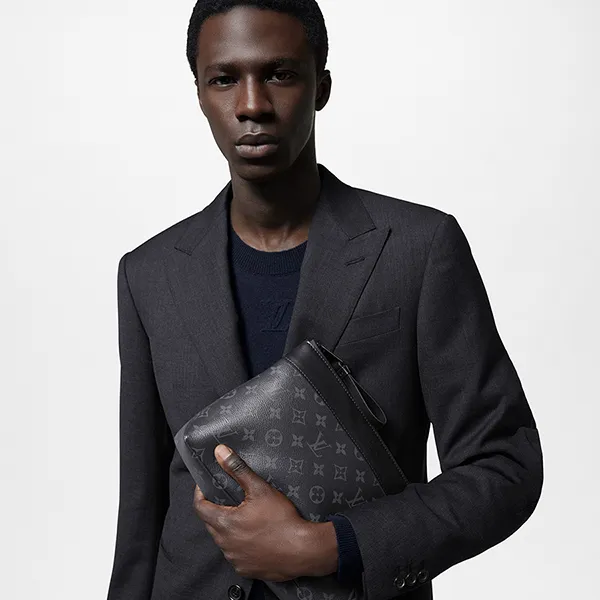 Túi Cầm Tay Nam Louis Vuitton LV Pochette Voyage Souple Monogram Eclipse M82543 Màu Đen - Túi xách - Vua Hàng Hiệu