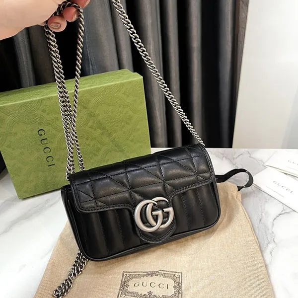 Túi Đeo Chéo Nữ Gucci GG Marmont Super Mini Quilted Leather Bag Màu Đen
