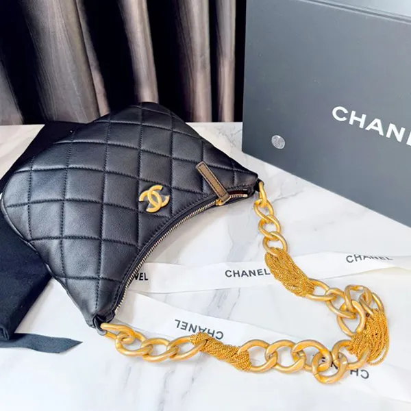 Túi Đeo Vai Nữ Chanel Diamond Cowhide Leather Chain Buckle Shoulder Bag Gold/ Black Màu Đen