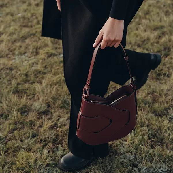 Túi Đeo Vai Nữ Polène Nodde Hobo Edition Smooth Black Cherry Màu Đỏ Đun