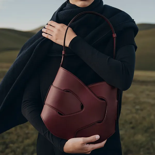 Túi Đeo Vai Nữ Polène Nodde Hobo Edition Smooth Black Cherry Màu Đỏ Đun