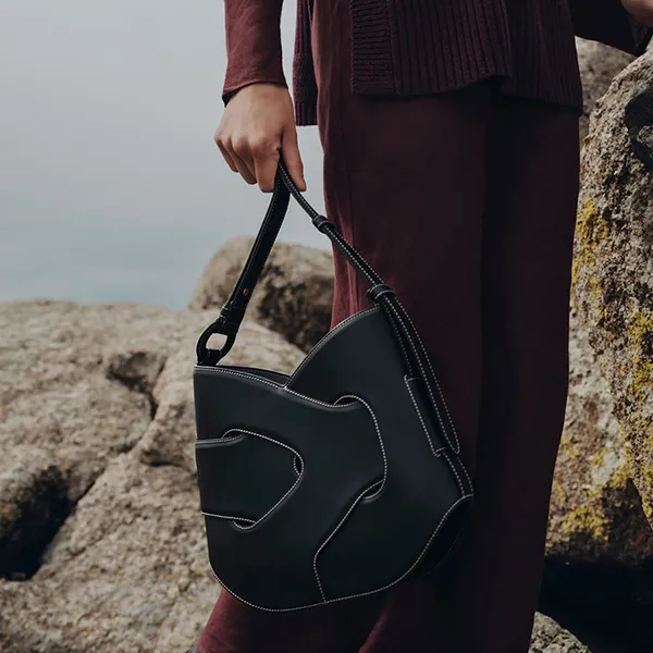 Túi Đeo Vai Nữ Polène Nodde Hobo Edition Smooth Black Màu Đen