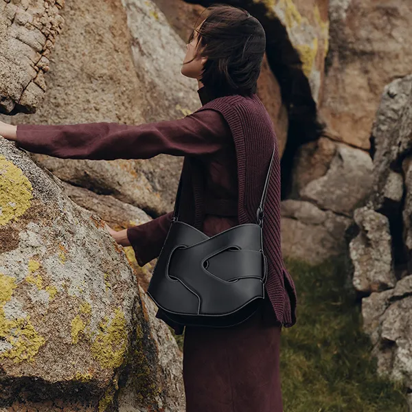 Túi Đeo Vai Nữ Polène Nodde Hobo Edition Smooth Black Màu Đen