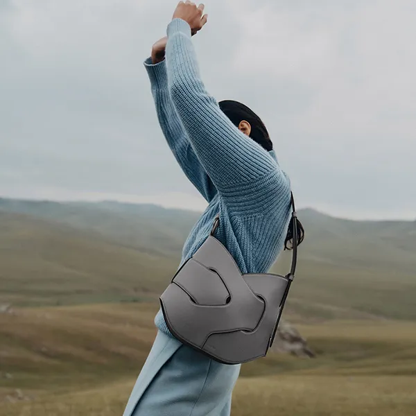 Túi Đeo Vai Nữ Polène Nodde Hobo Edition Smooth Stone Màu Ghi
