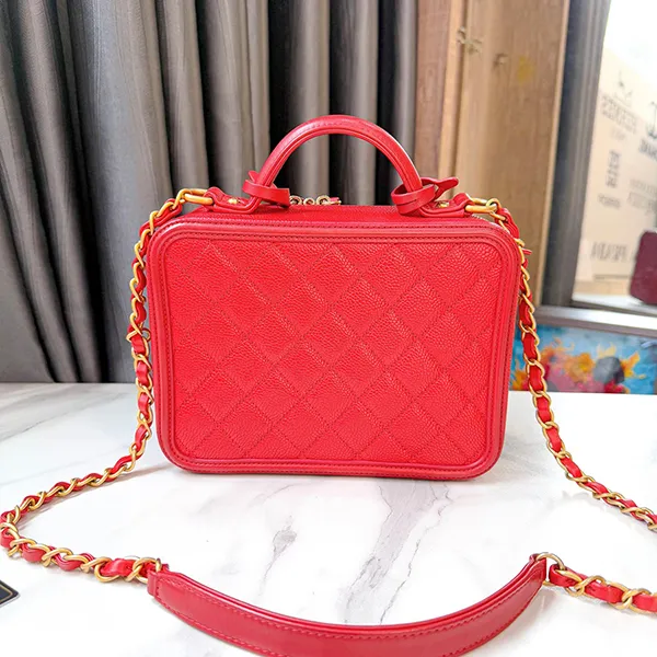 Túi Xách Tay Nữ Chanel Red CC Filigree Small Vanity Case Màu Đỏ - Túi xách - Vua Hàng Hiệu