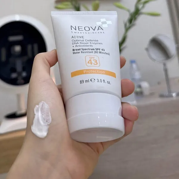 Kem Chống Nắng Neova Active SPF43 Mặt Và Body 89ml