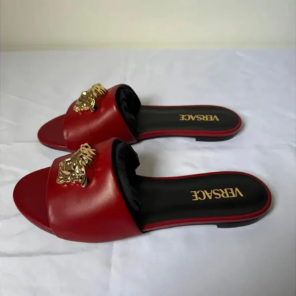 Dép Nữ Versace Medusa Logo Leather Slippers Màu Đỏ Size 36