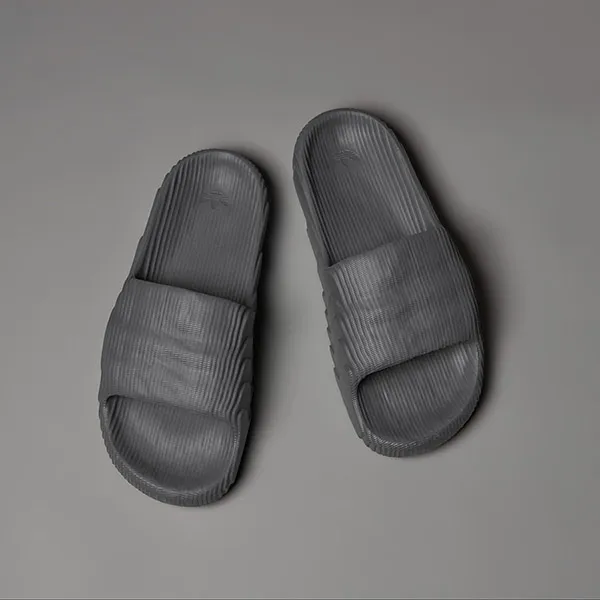 Dép Quai Ngang Adidas Adilette 22 HP6522 Màu Xám Đậm Size 42 - Dép - Vua Hàng Hiệu
