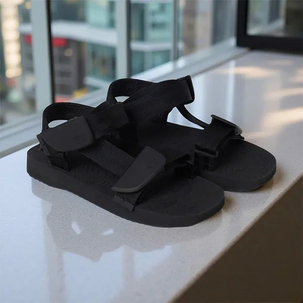 サンダル BURBERRY Men Sandals Black 8088566 Burberry Outlet: Sandals men - Black | Burberry sandals