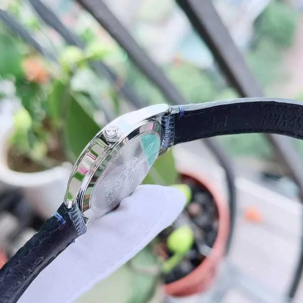 Đồng Hồ Nữ Gucci G-Timeless Mother Of Pearl Dial Blue Leather YA126588 Màu Xanh Bạc