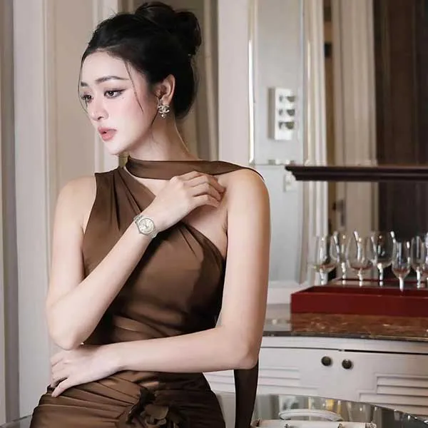 Đồng Hồ Nữ Versace Hellenyium VE2S00322 Màu Bạc