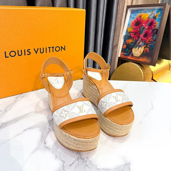 Giày Đế Xuồng Nữ Louis Vuitton LV Starboard Leather Canvas Monogram Wedge Sandals Brown Màu Nâu Trắng Size 38.5