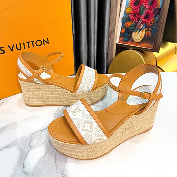 Giày Đế Xuồng Nữ Louis Vuitton LV Starboard Leather Canvas Monogram Wedge Sandals Brown Màu Nâu Trắng Size 38.5