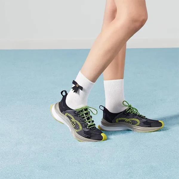 Giày Thể Thao Nữ Gucci Run Trainers Multicolor 680939-USM10-8480 Màu Đen Vàng Size 35