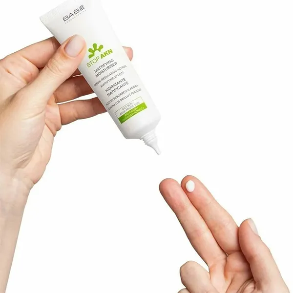 Kem Dưỡng Dành Cho Da Dầu Babe Laboratorios Stop Akn Mattifying Moisturiser 50ml - Mỹ phẩm - Vua Hàng Hiệu