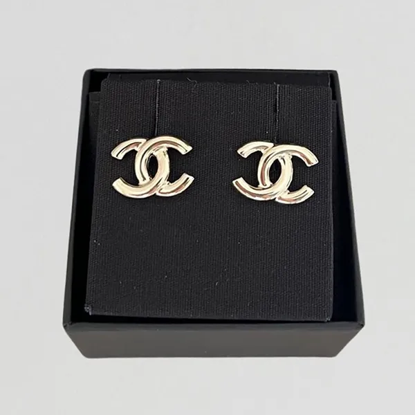 Khuyên Tai Nữ Chanel 25P CC Logo Gold Earrings Màu Vàng Gold