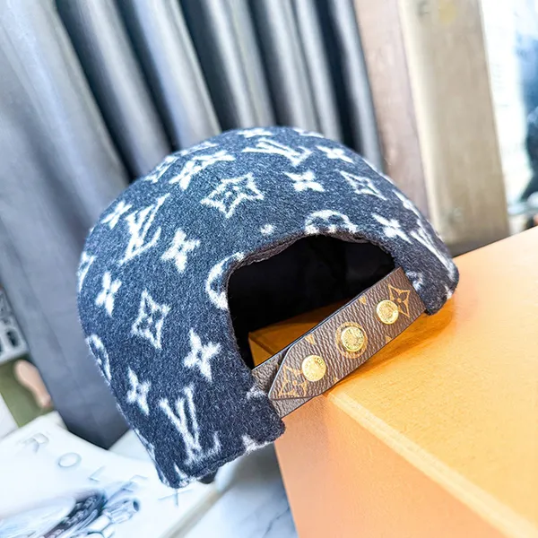 Mũ Louis Vuitton LV M76712 Cap Carry On Casket Monogram Hat Cap Wool/ Leather Màu Xám Đen