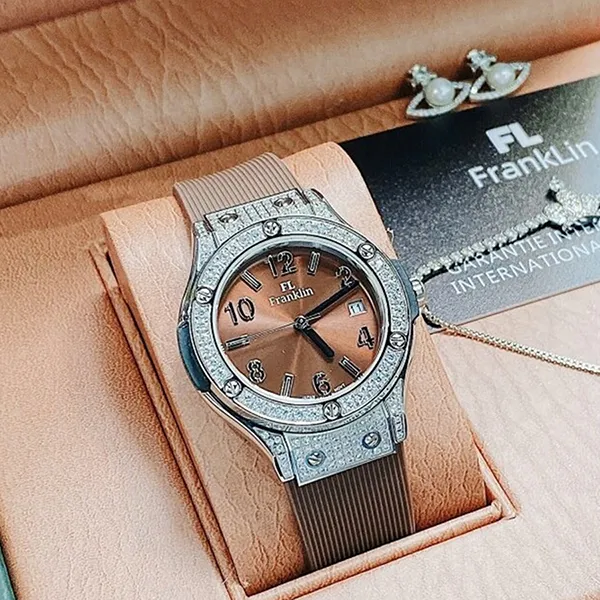 Set Đồng Hồ Nữ FL Franklin FL24610 Silver Đính Đá 35mm Màu Nâu Bạc (Tặng Kèm Khuyên Tai) - Đồng hồ - Vua Hàng Hiệu
