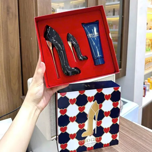Set Nước Hoa Nữ Carolina Herrera Good Girl Gift Set 3 Món (Nước Hoa 50ml+ Mini 7ml + Body lotion 75ml) - Nước hoa - Vua Hàng Hiệu