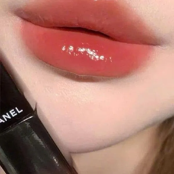 Son Kem Chanel Rouge Allure Laque Ultrawear Shine Liquid Lip Colour 97 Irréelle Màu Cam Đất 5.5ml