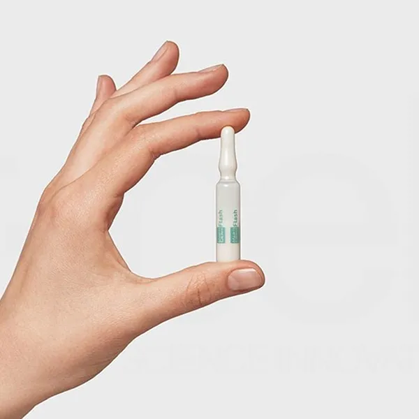 Tinh Chất Ampoule Hỗ Trợ Dưỡng Ẩm, Làm Sáng Da Martiderm The Originals Flash 2ml