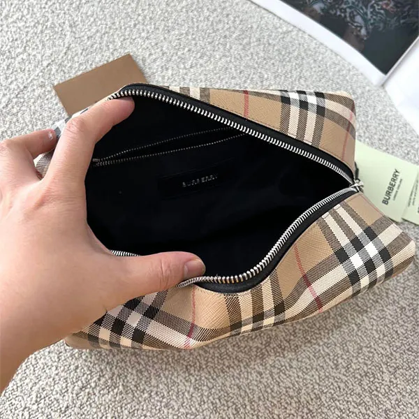 Túi Cầm Tay Nam Burberry 80579391 Màu Be - Túi xách - Vua Hàng Hiệu