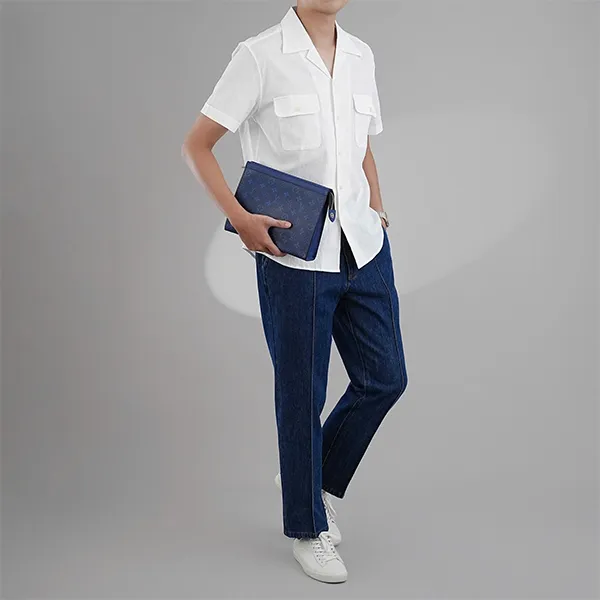 Túi Cầm Tay Nam Louis Vuitton LV Pochette Voyage Monogram Racing Blue Clutch Màu Xanh Dương Đậm - Túi xách - Vua Hàng Hiệu