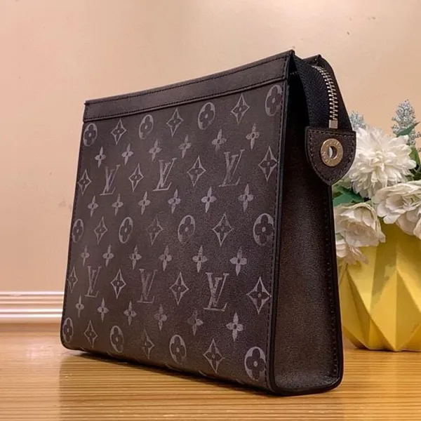 Túi Cầm Tay Nam Louis Vuitton LV Pochette Voyage Monogram Pouch Màu Nâu M11764 - Túi xách - Vua Hàng Hiệu