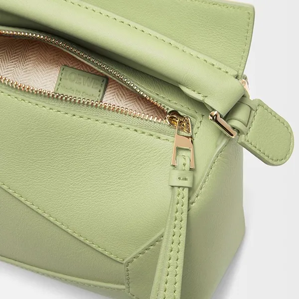 Túi Đeo Chéo Nữ Loewe Mini Puzzle Edge Bag In Classic Calfskin Light Pear Màu Xanh - Túi xách - Vua Hàng Hiệu