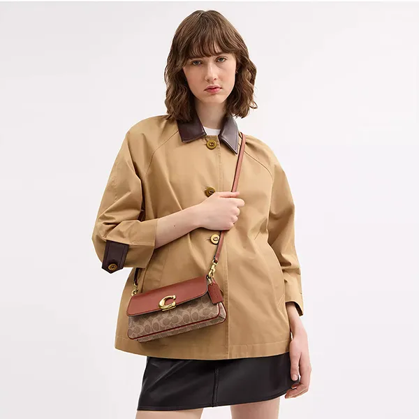 Túi Đeo Vai Nữ Coach Jet Shoulder Bag In Signature Canvas CBA83 Màu Nâu Caramel