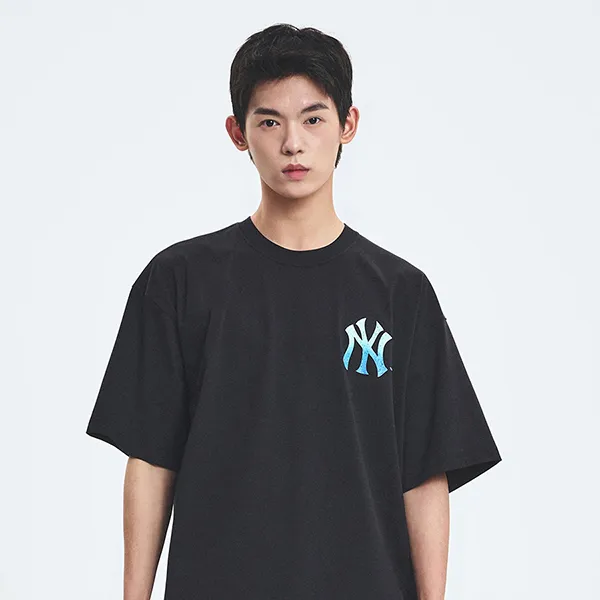 Áo Thun MLB Basic Color Letter Megaover Fit T-Shirt New York Yankees 3ATSB0653-50BKS Màu Đen