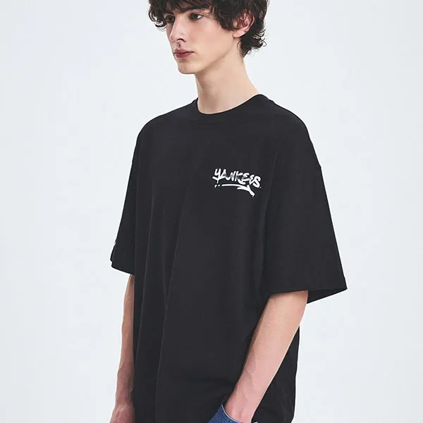 Áo Thun MLB Basic Heavyweight Mega Overfit Short Sleeve New York Yankees T-Shirt 3ATSB4053-50BKS Màu Đen
