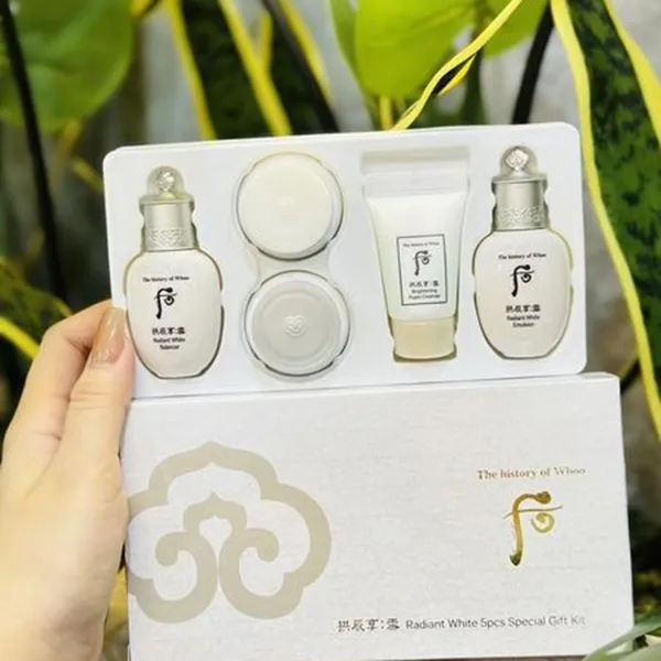 Bộ Dưỡng Trắng Giảm Thâm Nám Whoo Radiant White Special Gift Set 5 Món