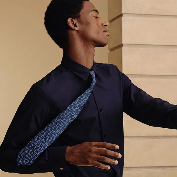 Cà Vạt Hermès Cravate Petits Maillons Tie Marine / Bleu Màu Xanh Nước Biển Đậm