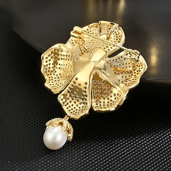 Cài Áo Nữ Meri Royal Flower BR865 Màu Vàng