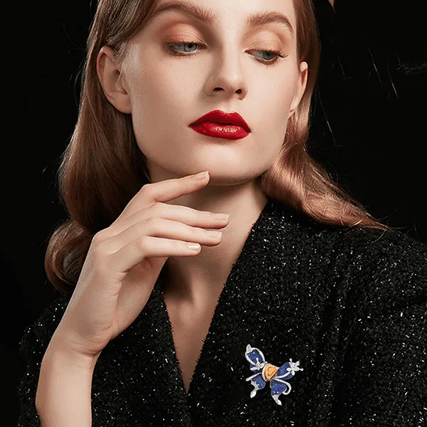 Cài Áo Nữ Meri Sparkling Butterfly BR862 Màu Xanh Vàng