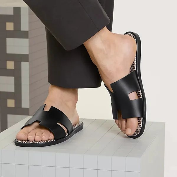 Dép Hermès Izmir Sandal Black Màu Đen Size 43