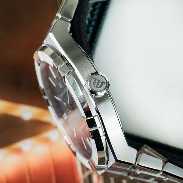 Đồng Hồ Maurice Lacroix Aikon AI6008-SS002-430-2 Màu Bạc Xanh (2 Dây)