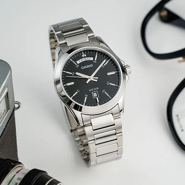 Đồng Hồ Nam Casio Quartz MTP-1370D-1A1VDF Màu Bạc Đen
