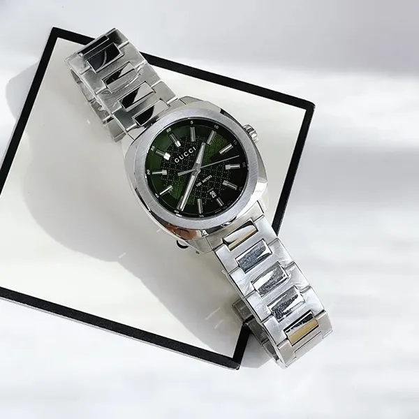 Đồng Hồ Nam Gucci Green Dial Silver Tone Watch YA142313 Màu Bạc Xanh Lá
