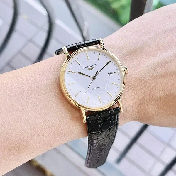 Đồng Hồ Nam Longines Presence Automatic White Dial L4.921.2.18.2 Màu Đen - Vàng - Đồng hồ - Vua Hàng Hiệu