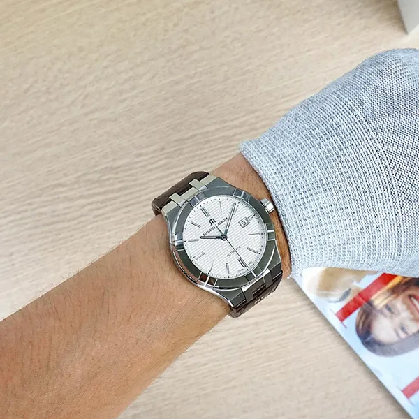 Đồng Hồ Nam Maurice Lacroix Aikon AI6008-SS001-130-1 Màu Nâu Trắng