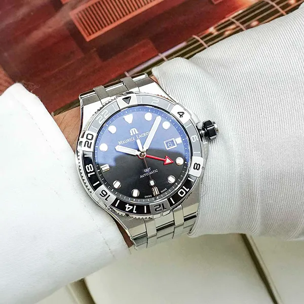 Đồng Hồ Nam Maurice Lacroix Aikon Venturer GMT AI6158-SS002-330-1 Màu Bạc