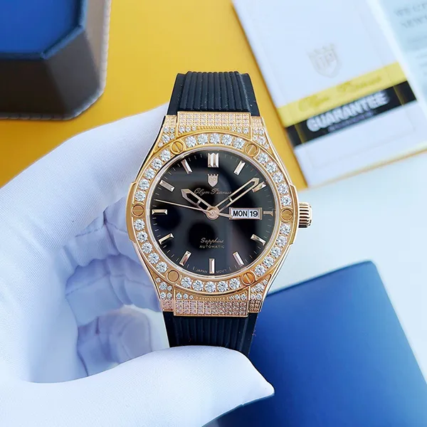 Đồng Hồ Nam Olym Pianus Fusion Kim Cương OP990-45ADDGR-GL-D Màu Đen Vàng