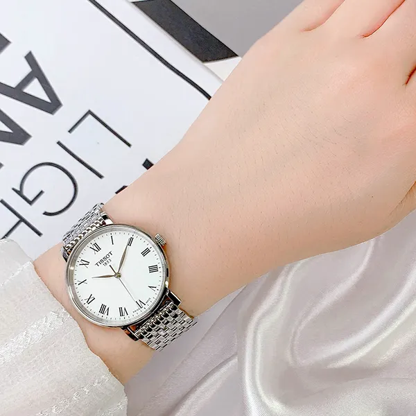 Đồng Hồ Nữ Tissot Everytime T143.210.11.033.00 (T1432101103300) Màu Bạc